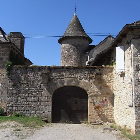 Chambres D'Hotes Du Hameau Les Brunes Bozouls Exterior photo