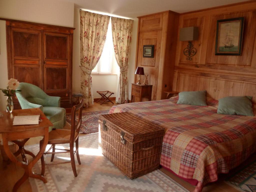 Chambres D'Hotes Du Hameau Les Brunes Bozouls Room photo
