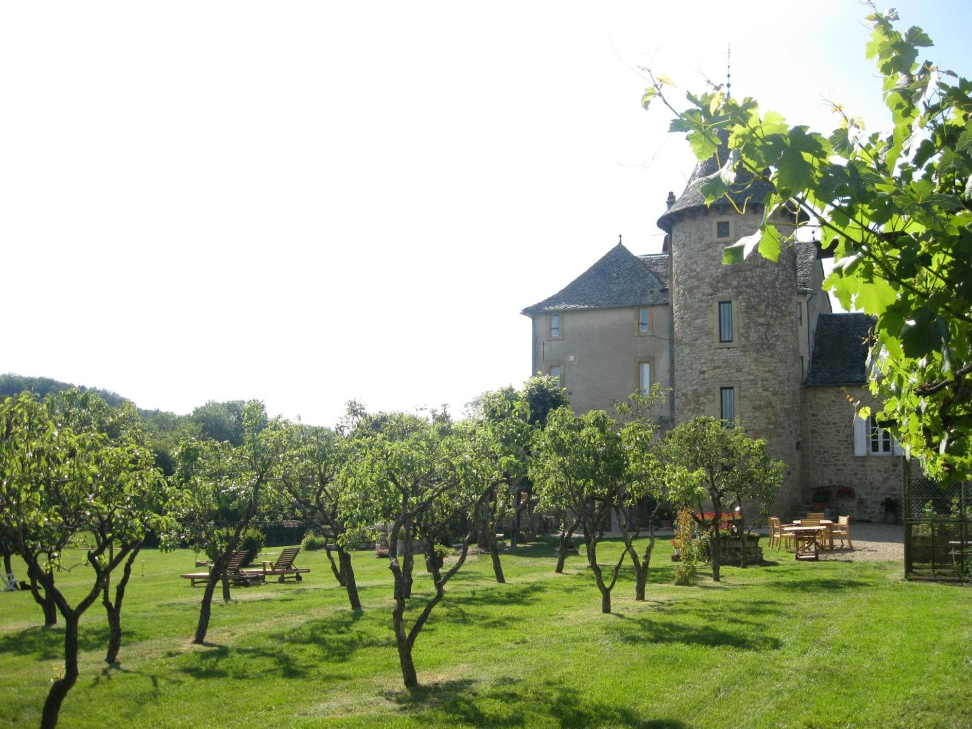Chambres D'Hotes Du Hameau Les Brunes Bozouls Exterior photo